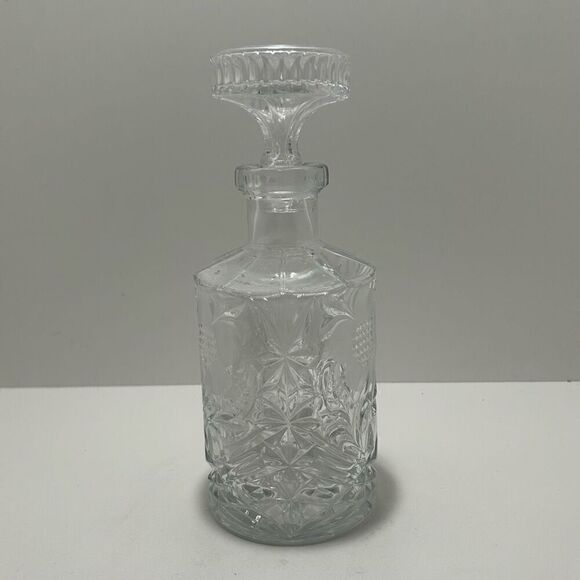 Vintage Crystal Glass Liquor Decanter With Lid 9 1/4” Clear Flower Pattern - Picture 10 of 11